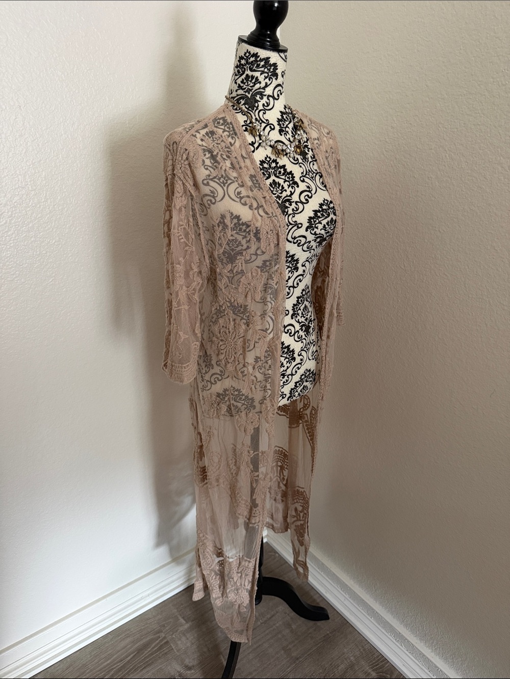 BNWT Altar’d State Sheer Lace Longline Duster Cardigan in Mushroom size M/L